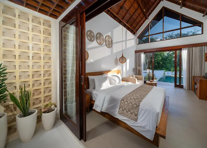 Nayandra Uluwatu